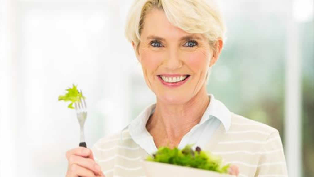 MENOPAUSIA: COMER BIEN ES LA CLAVE